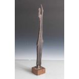 Frische, Wolfgang (* 1946, Goch), Bronzeplastik Liebespaar, dunkel patiniert, H. ca. 34cm, auf