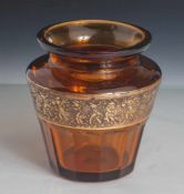 Vase, Moser, Karlsbad, um 1920, honiggelbes, facettieres Glas, mit umlaufendem,vergoldetem