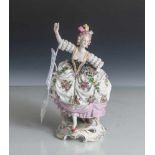 Figurine: Rokoko-Dame als Tänzerin, wohl Thüringen, 20. Jahrhundert. Kleid mit