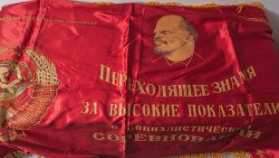 Fahne, Rußland, aus der Kommunistenzeit, beidseits m. Motiv der Förderation.