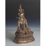 Buddha, Bhutan, 19. Jahrhundert, Bronze, Bodenplatte mit Siegel, rechte Hand mit karandamudra und