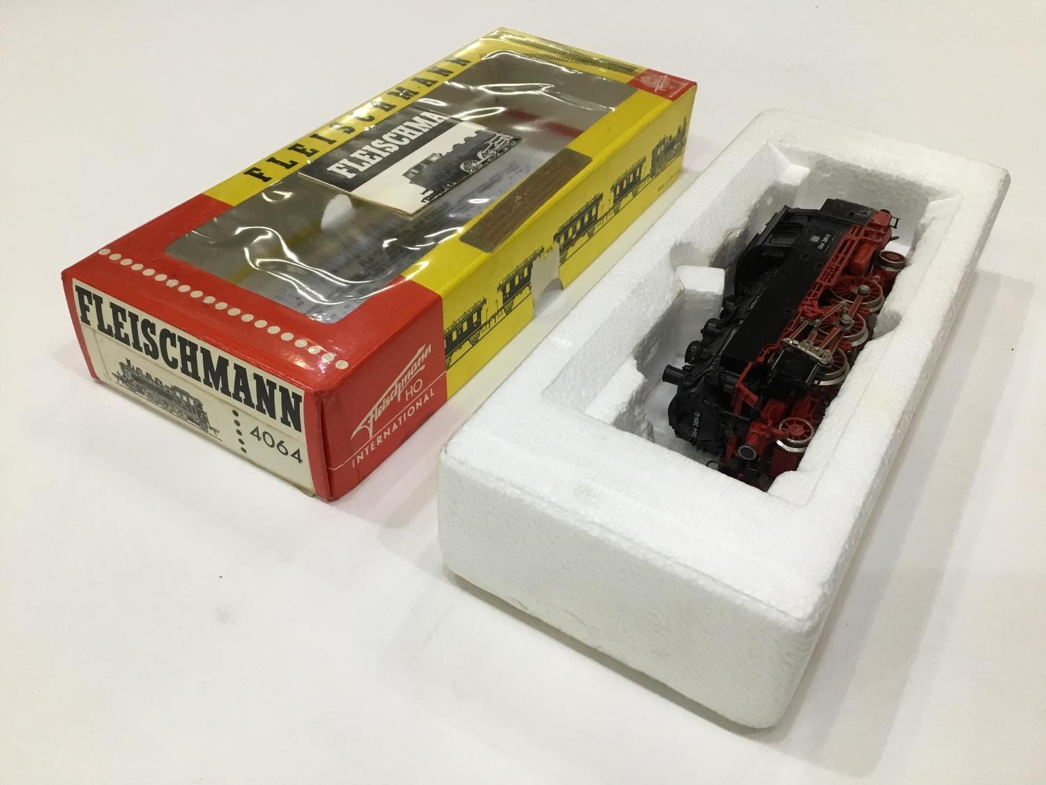 Fleischmann 4064 2-6-2 Locomotive HO / OO Gauge - Image 3 of 4