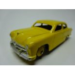 Dinky toys, FORD SEDAN