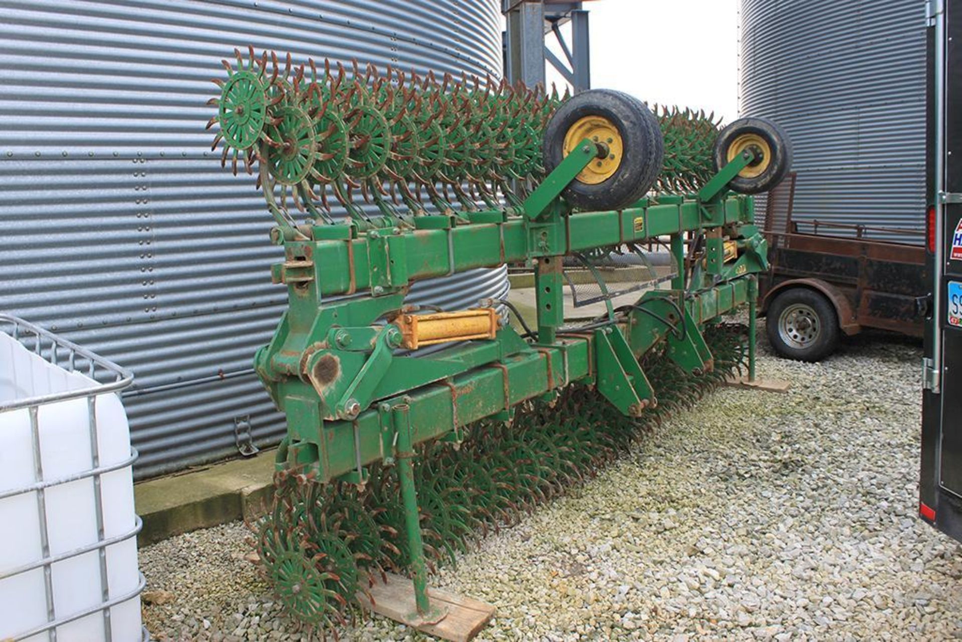 JD 400 ROTARY HOE