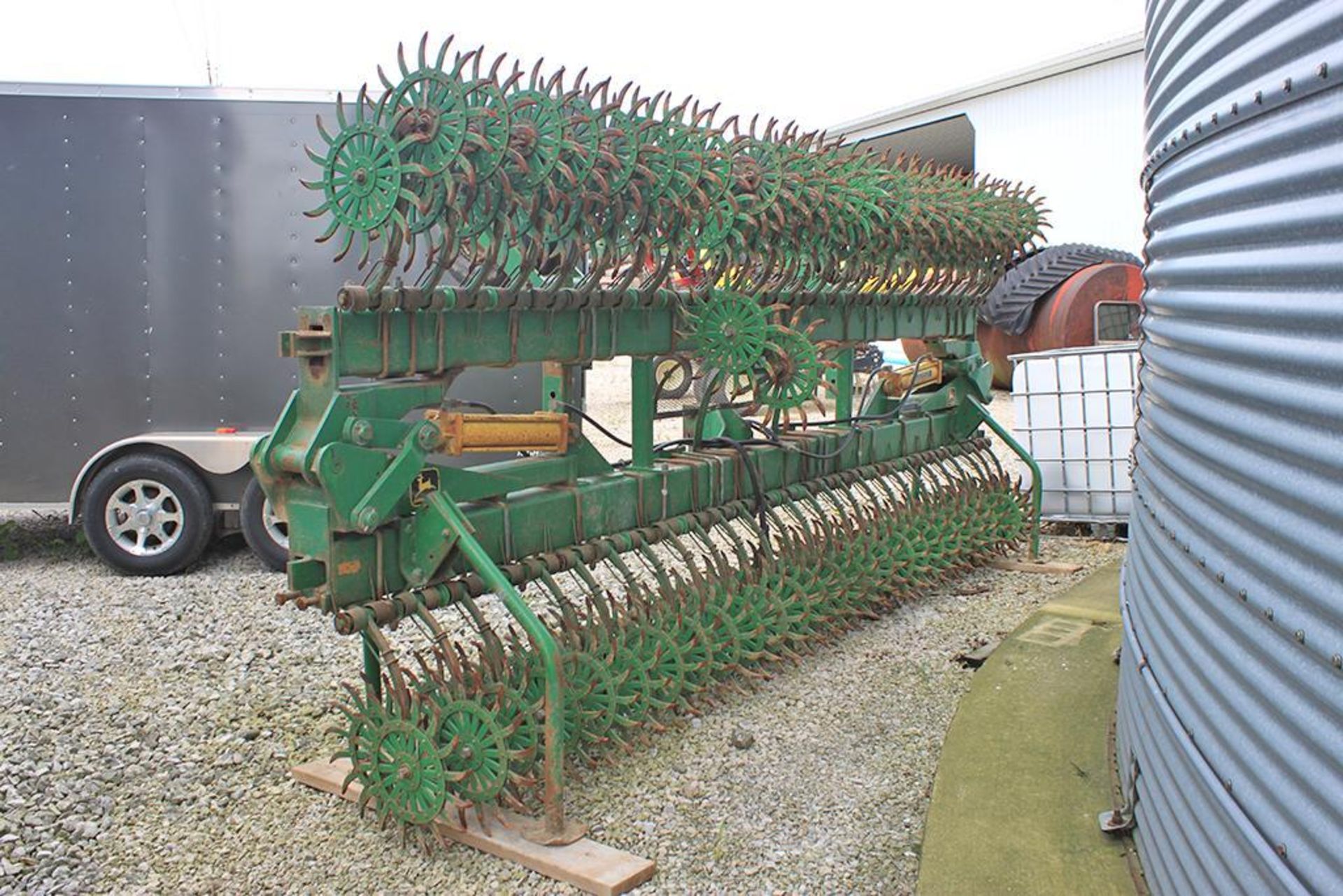 JD 400 ROTARY HOE - Image 3 of 3