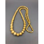 A graduated ivory necklace