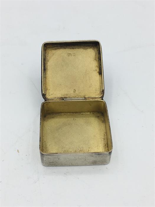 A silver pill box, hallmarked Birmingham 1985 - Image 2 of 2