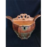 A Chinese wooden bucket with locking top for teapot warming