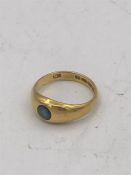 A Hallmarked 9ct gold ring (4g)
