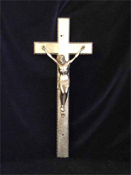 A brass crucifix, - Image 2 of 2