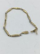 A 9ct gold bracelet. (6.2g)