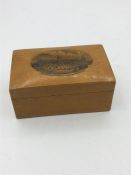 A Mauchlin ware trinket box with lid depicting the Aquarium winter garden Yarmouth