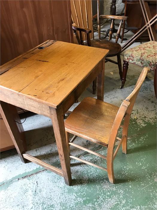 A Vintage school desk with matching chair - Image 4 of 4