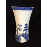A Royal Doulton 'Real Old Willow' vase