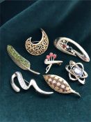 A selection of quality costume jewellery