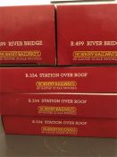 Hornby Railways 2 x River Bridge R499 and 3 x Station Over Roof R334