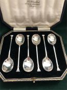 A boxed set of six teaspoons, hallmarked Sheffield 1924 and by Cooper Brothers and Sons Ltd