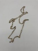 A 9ct yellow gold chain (5.9g)