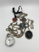 A selection of assorted jewellery, to include necklaces.
