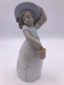 Lladro Figure 'Little Daisy' (18cm)