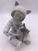 Lladro Figure 'My playful Kitty' (15cm)