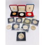 1977 silver proof boxed crown, 1997 boxed silver proof Diana Medallion and other assorted crowns