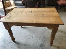 An Antique pine table 80cm W x 122cm L x 74cm H.