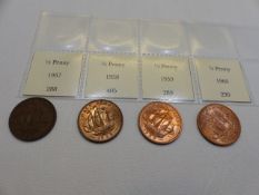 A selection of approx 120 Great Britain coins of various issues, conditions, half Penny's 1723 -