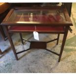 A Mahogany Bijouterie table