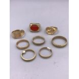A selection of 9ct gold rings (31g)