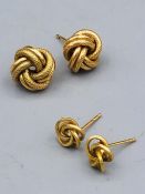 Two pairs of 9ct yellow gold earrings (2.4g)