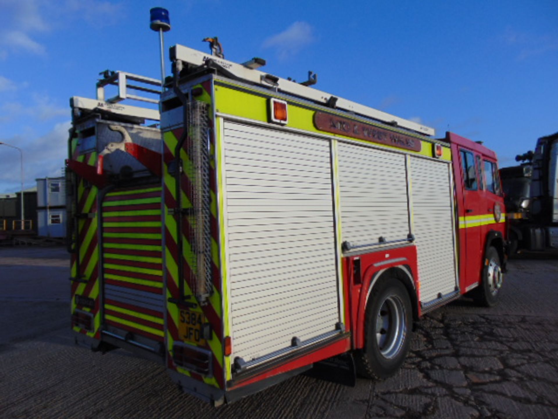 Mercedes 1124 Saxon Fire Engine - Image 6 of 16