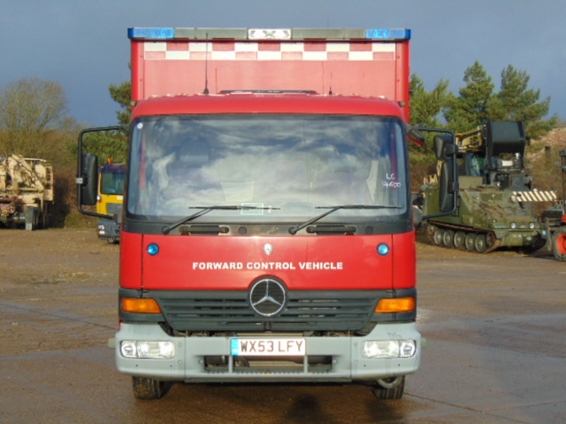 2003 Mercedes 815 4x2 Forward Control Vehicle - Image 2 of 24