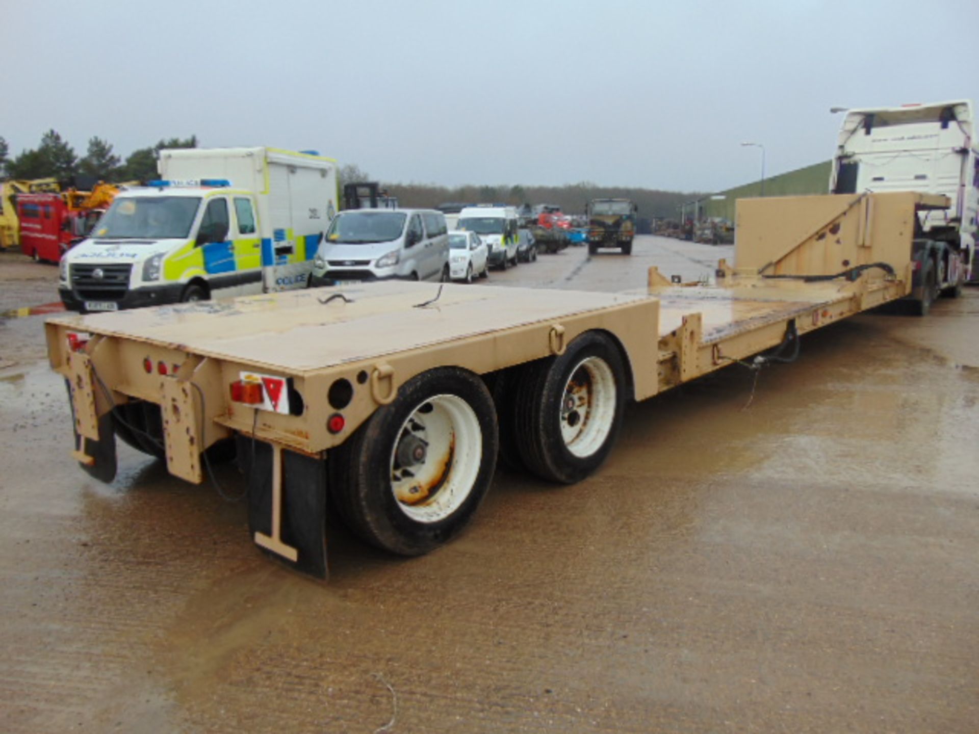 2007 Fontaine 44ft Twin Axle Step Frame Low Loader Trailer