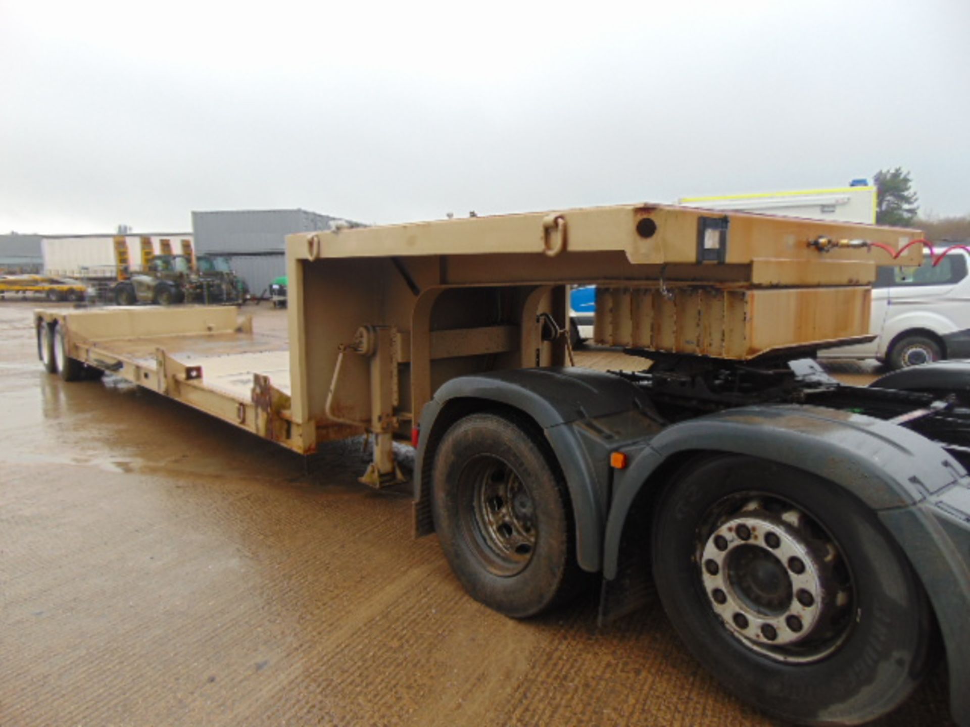 2007 Fontaine 44ft Twin Axle Step Frame Low Loader Trailer - Image 9 of 17
