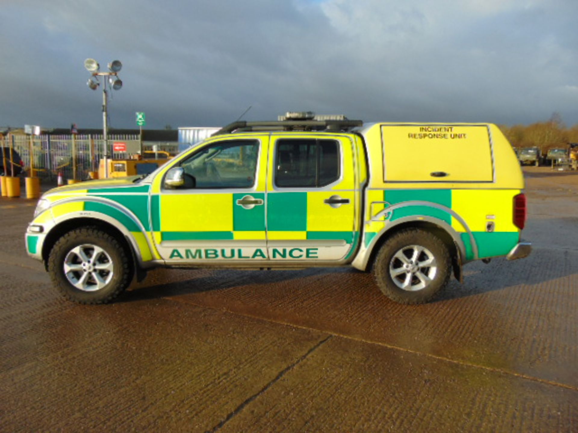 2008 Nissan Navara Aventura Double Cab 2.5 dCi Incident Response Vehicle - Image 4 of 23