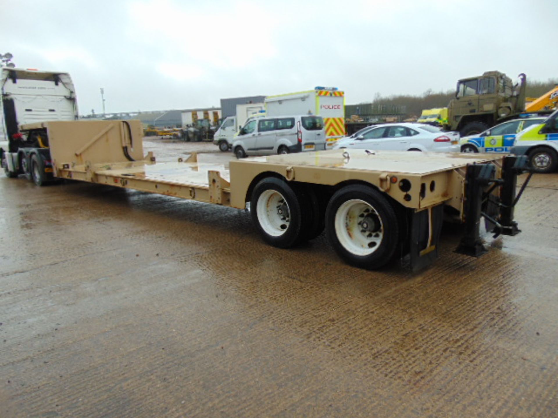 2007 Fontaine 44ft Twin Axle Step Frame Low Loader Trailer - Image 4 of 18