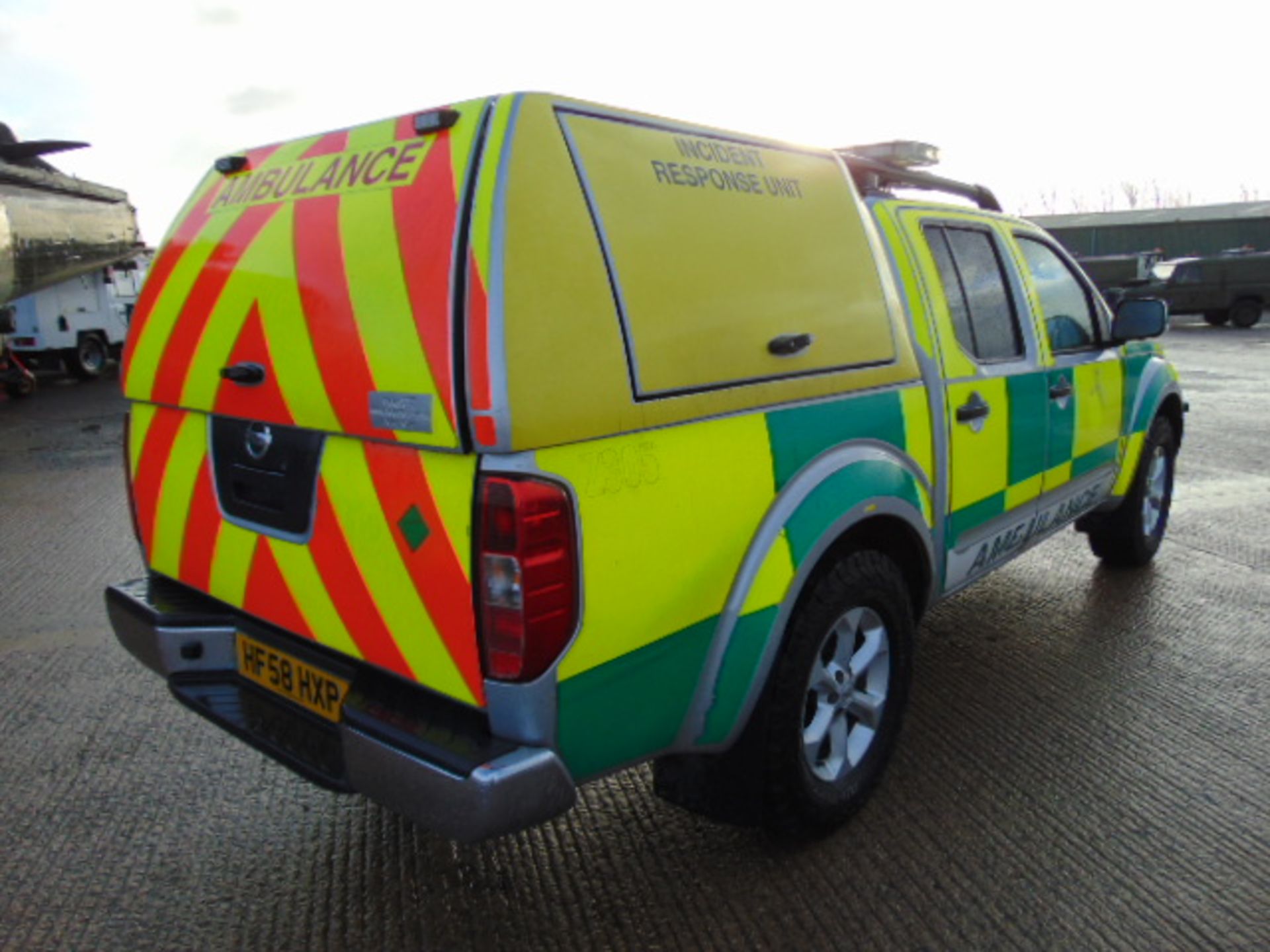 2008 Nissan Navara Aventura Double Cab 2.5 dCi Incident Response Vehicle - Image 6 of 23