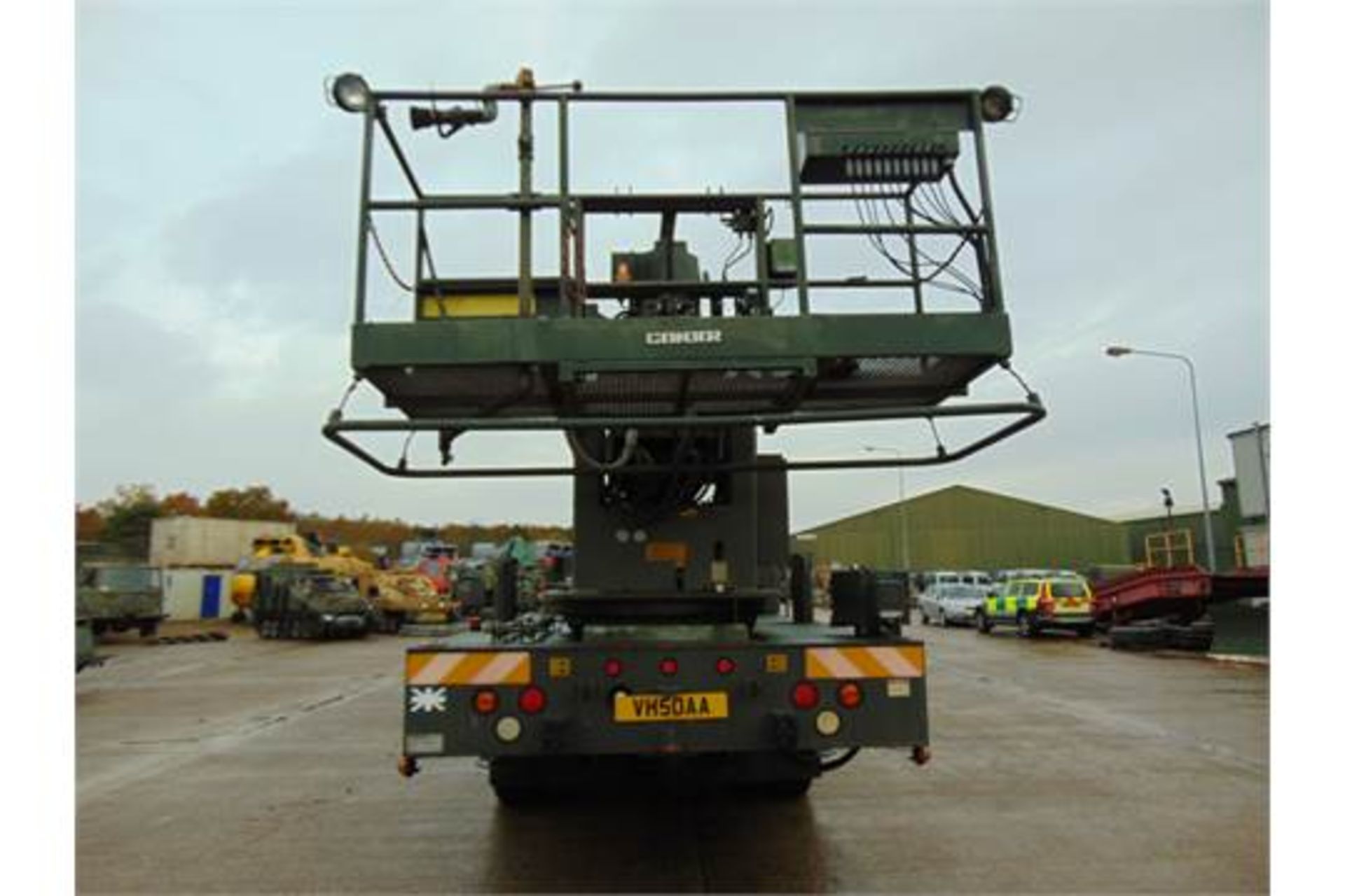 Condor 125S Elevating and Rotating Aerial Work Platform on 2000 Sabel 6x6 Truck - Image 7 of 32