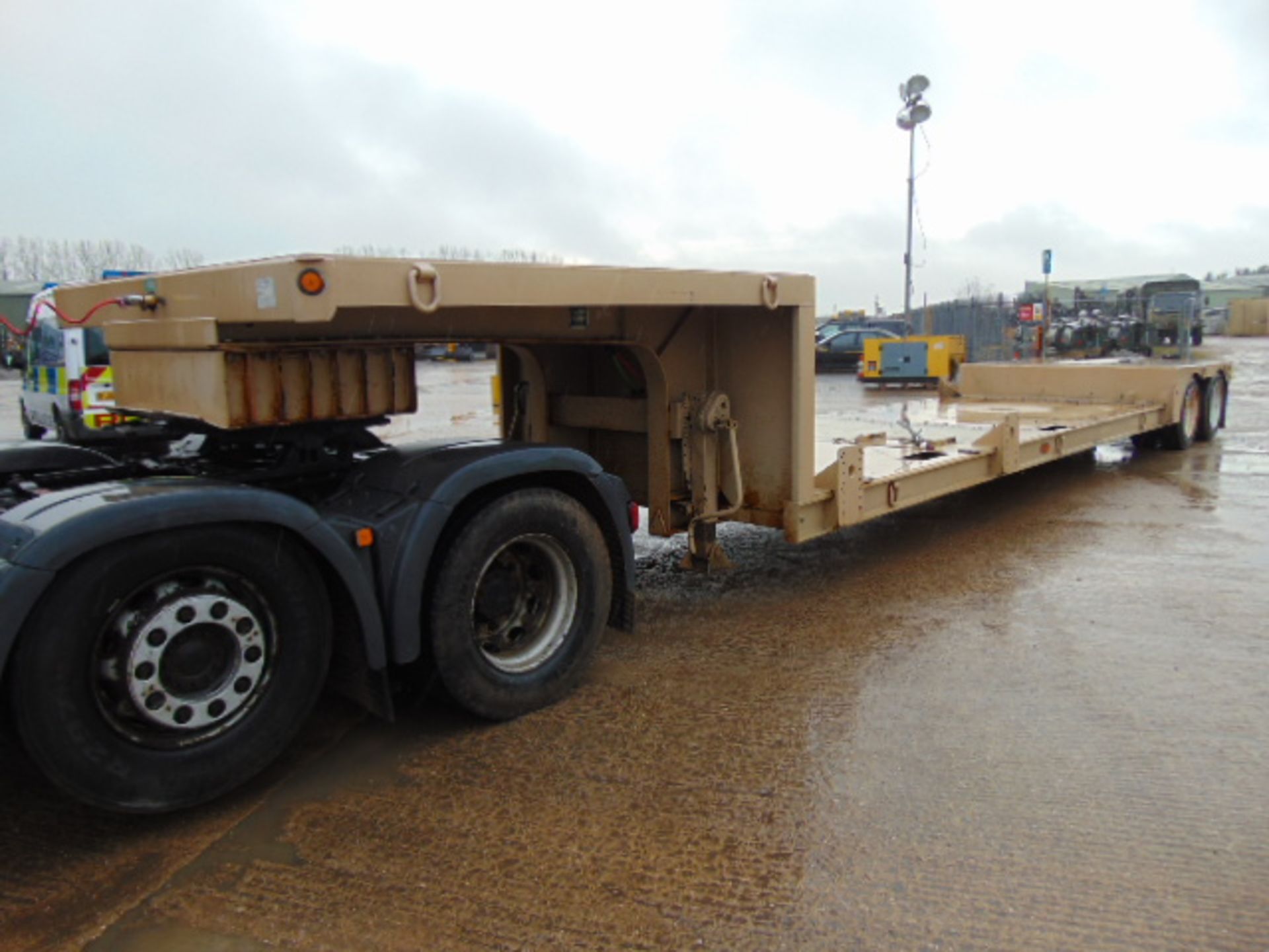 2007 Fontaine 44ft Twin Axle Step Frame Low Loader Trailer - Image 9 of 16