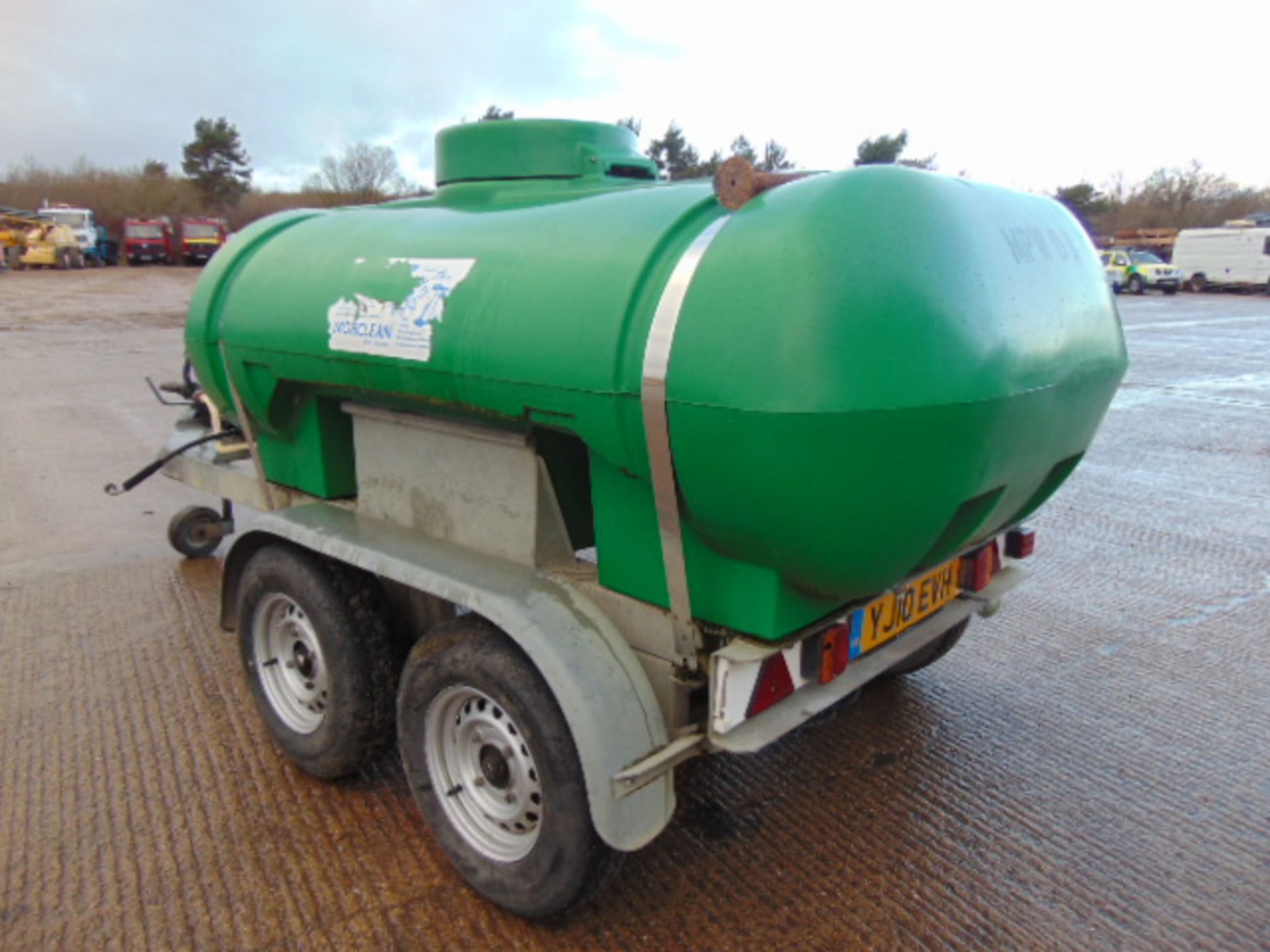 Morclean Trailer Mounted Pressure Washer with 2250 litre Water Tank and Diesel pump - Image 5 of 14