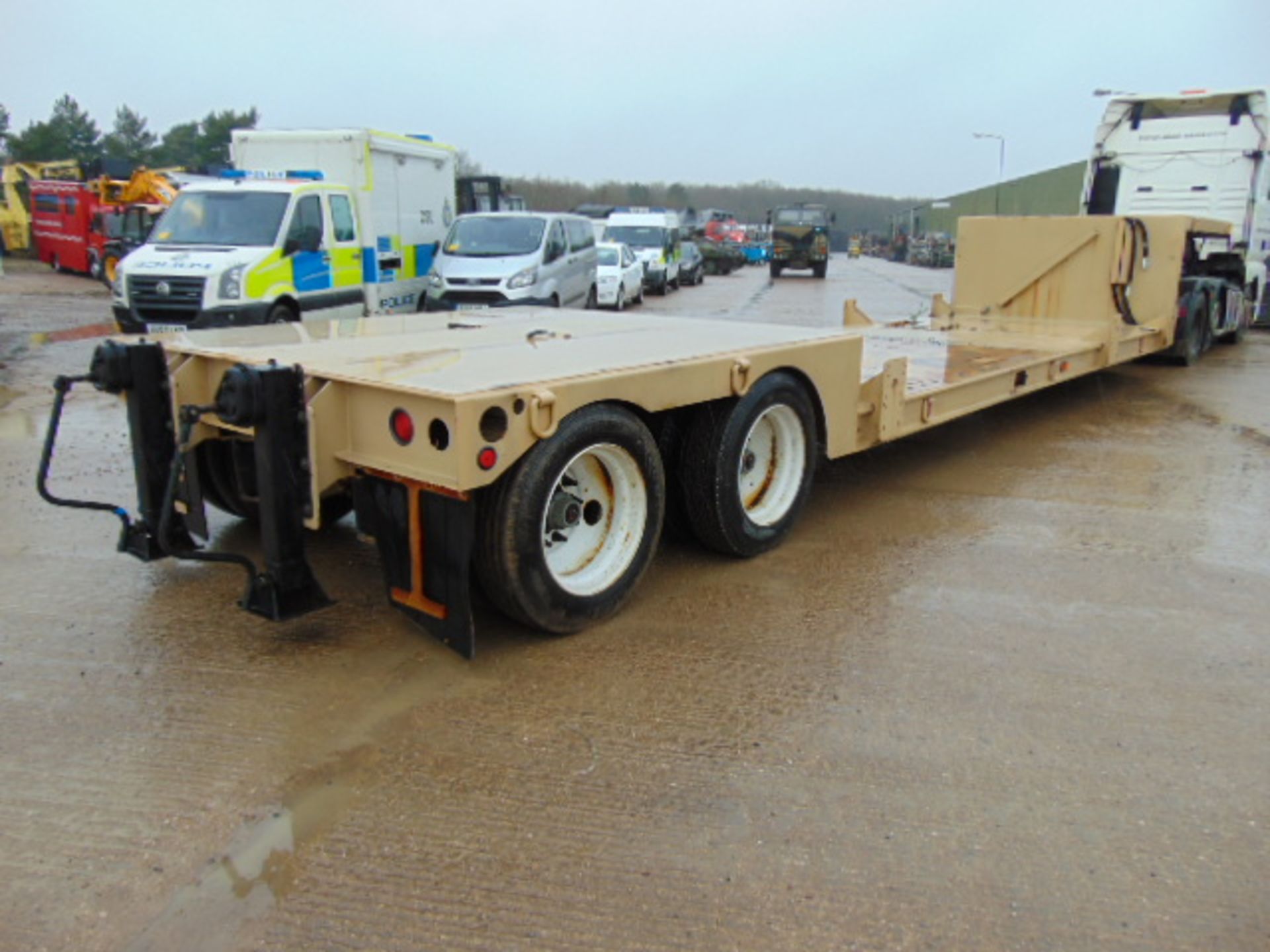 2007 Fontaine 44ft Twin Axle Step Frame Low Loader Trailer