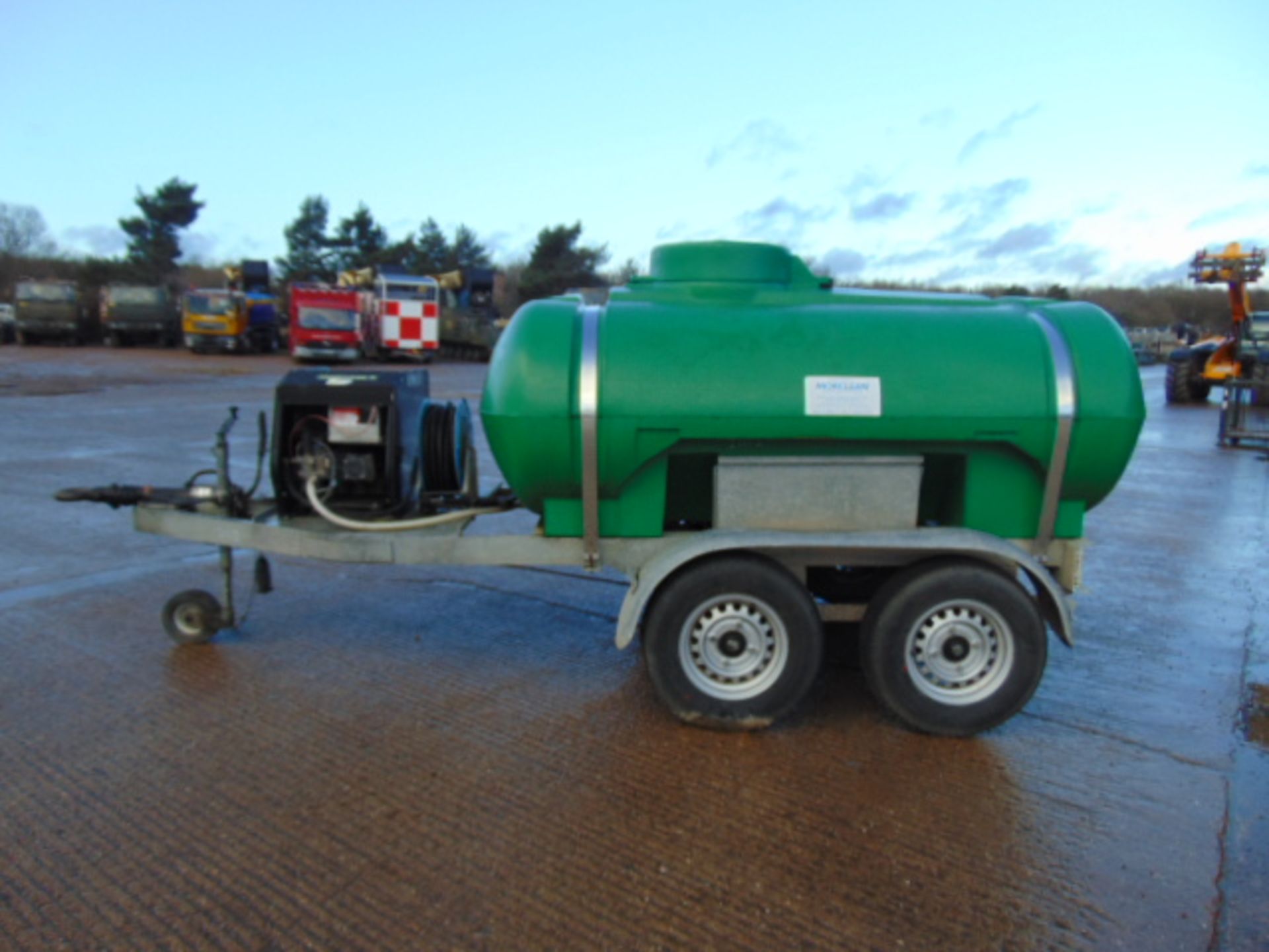 Morclean Trailer Mounted Pressure Washer with 2250 litre Water Tank and Diesel pump - Image 6 of 13