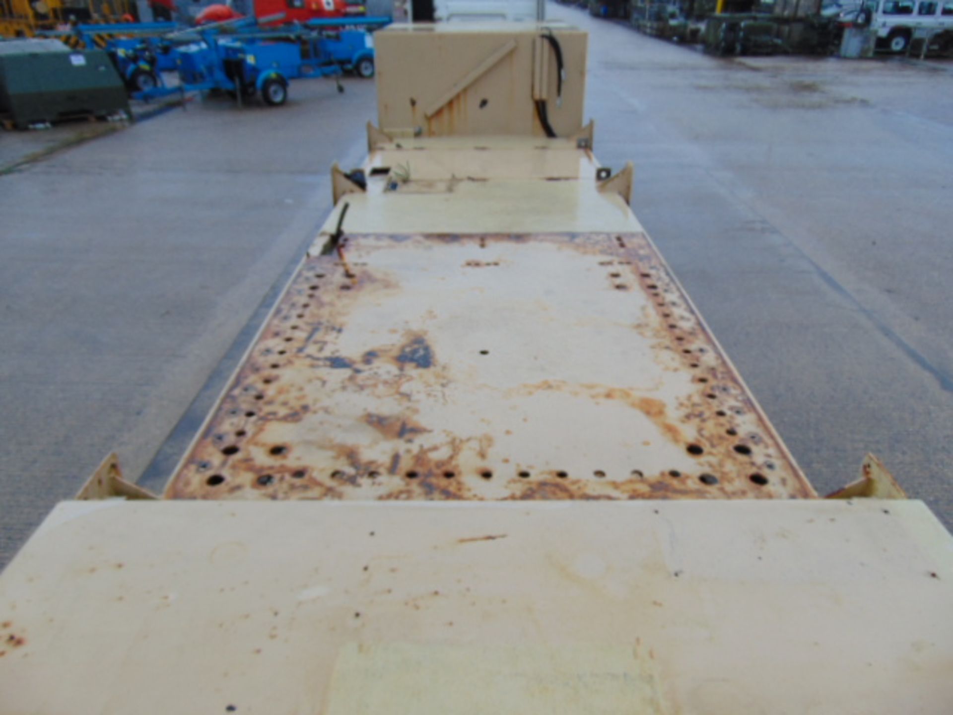 2007 Fontaine 44ft Twin Axle Step Frame Low Loader Trailer - Image 7 of 14