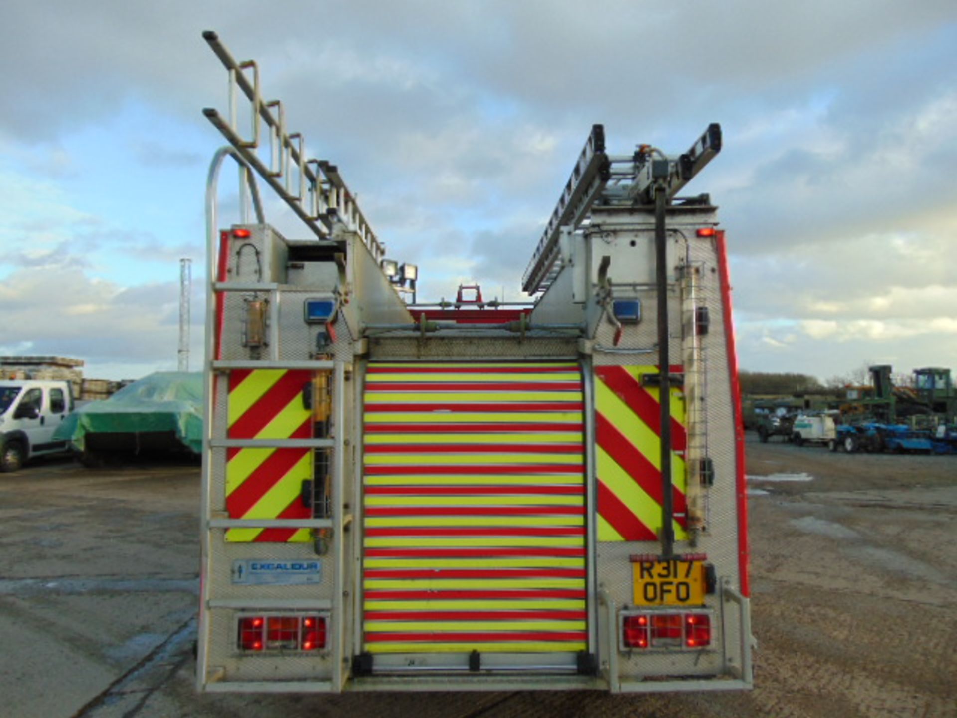 Mercedes 1124 Saxon Fire Engine - Image 7 of 17