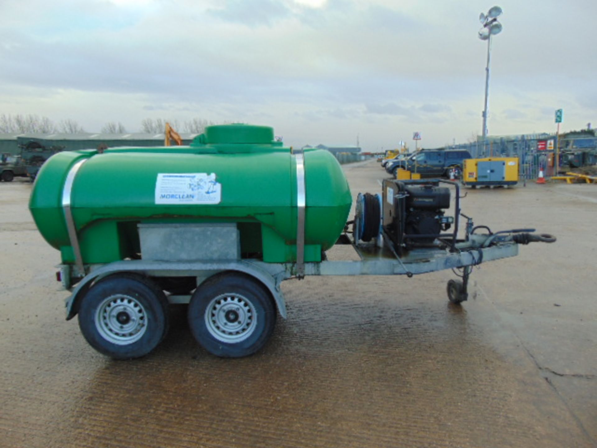 Morclean Trailer Mounted Pressure Washer with 2250 litre Water Tank and Diesel pump - Image 2 of 14