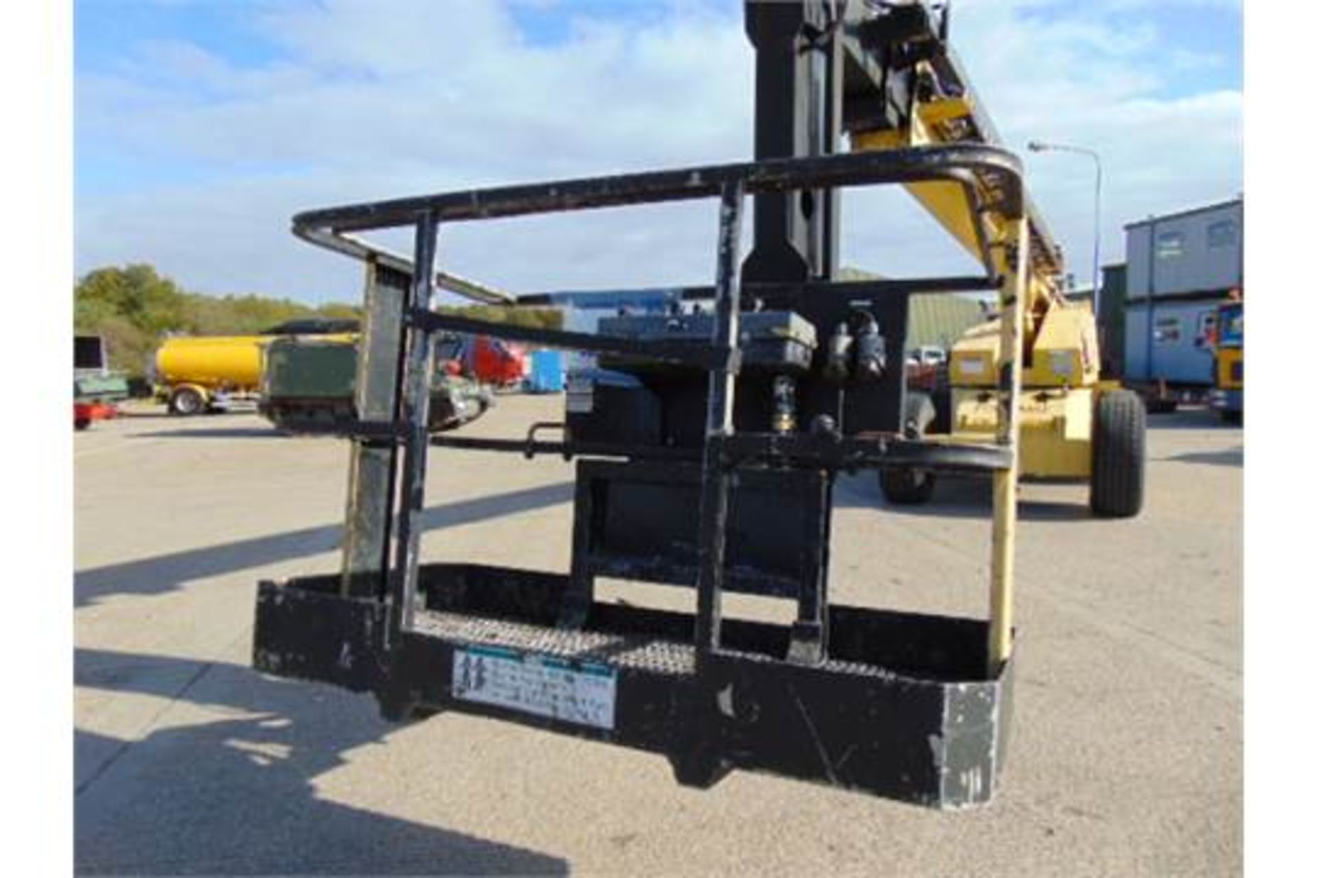 Grove MZ82X Telescopic Aerial Work Platform - Image 17 of 23