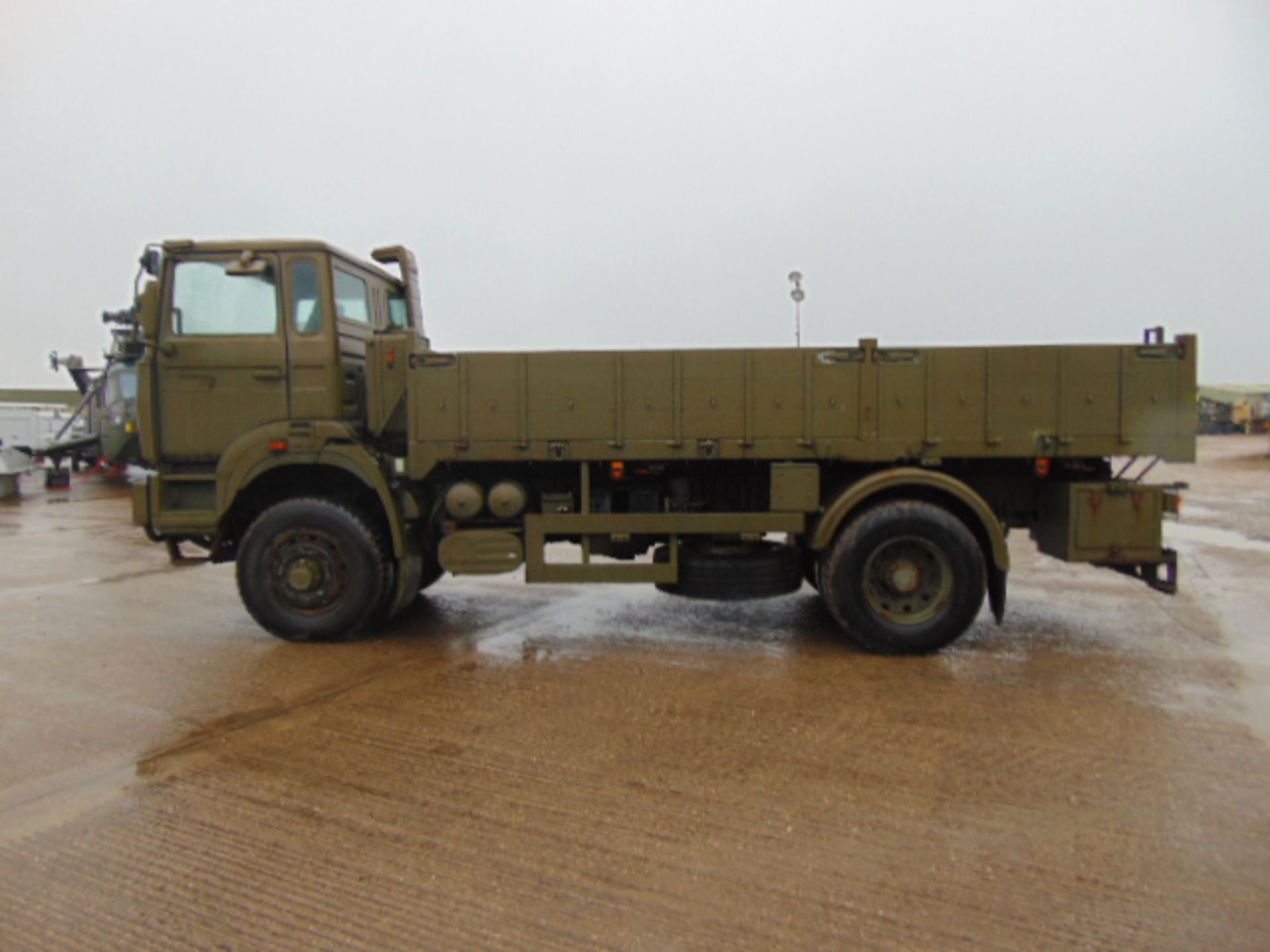 Renault G300 Maxter RHD 4x4 8T Cargo Truck with fitted winch - Image 4 of 16