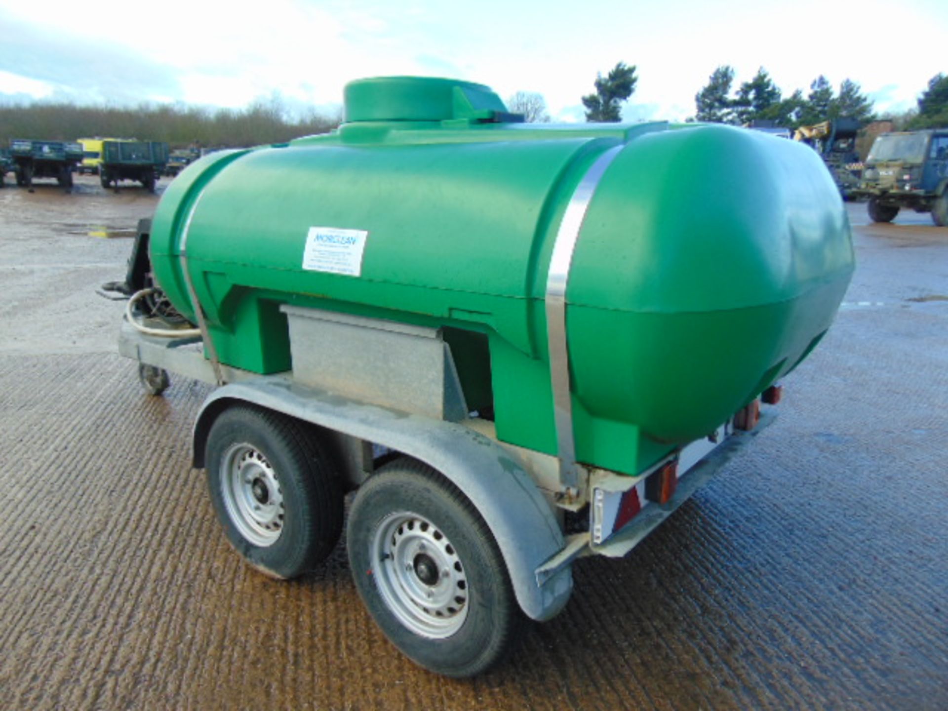 Morclean Trailer Mounted Pressure Washer with 2250 litre Water Tank and Diesel pump - Image 5 of 13