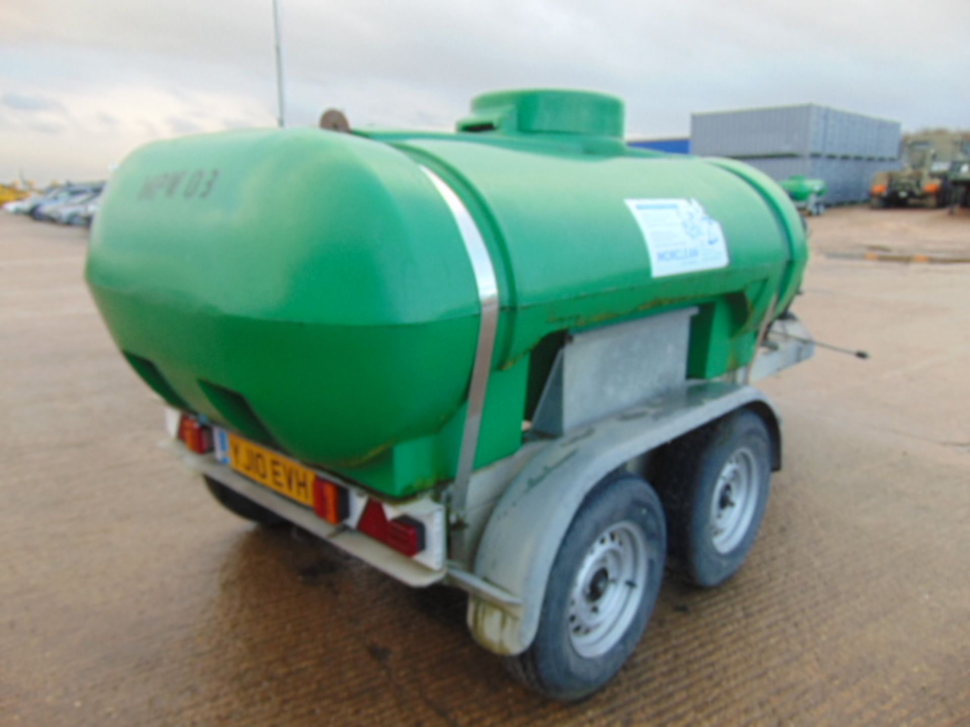 Morclean Trailer Mounted Pressure Washer with 2250 litre Water Tank and Diesel pump - Image 3 of 14